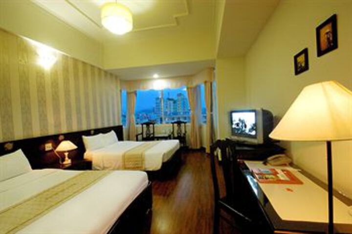 Room 32 of 78