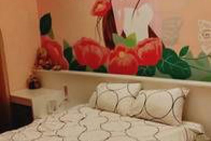 Room 3 of 6
