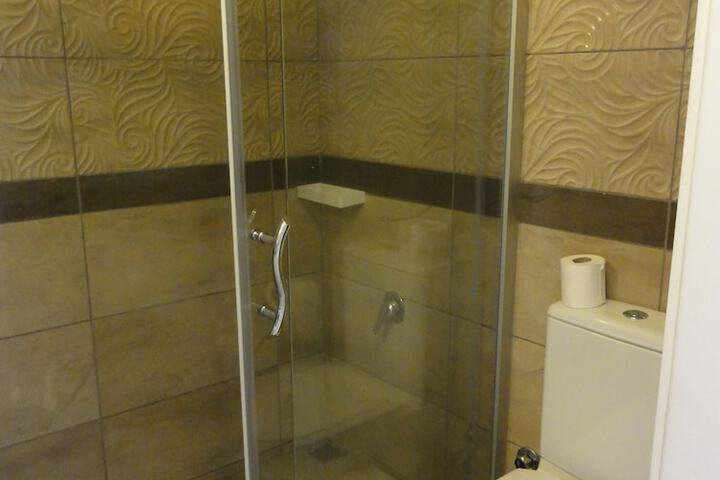Room 33 of 61