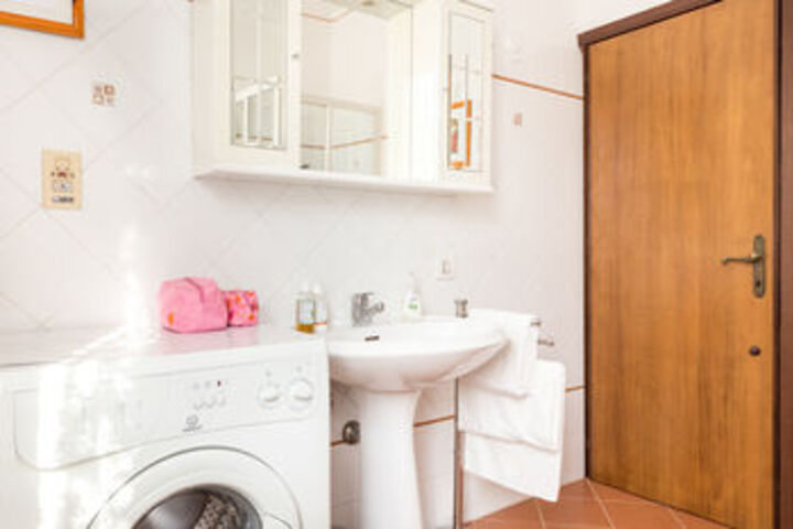 Room 20 of 260