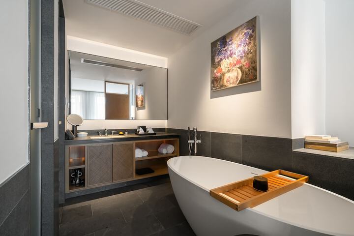 Room 28 of 55
