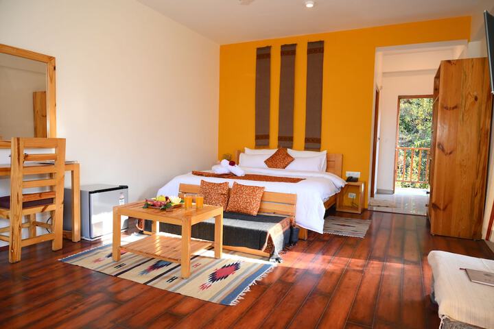 Room 25 of 61