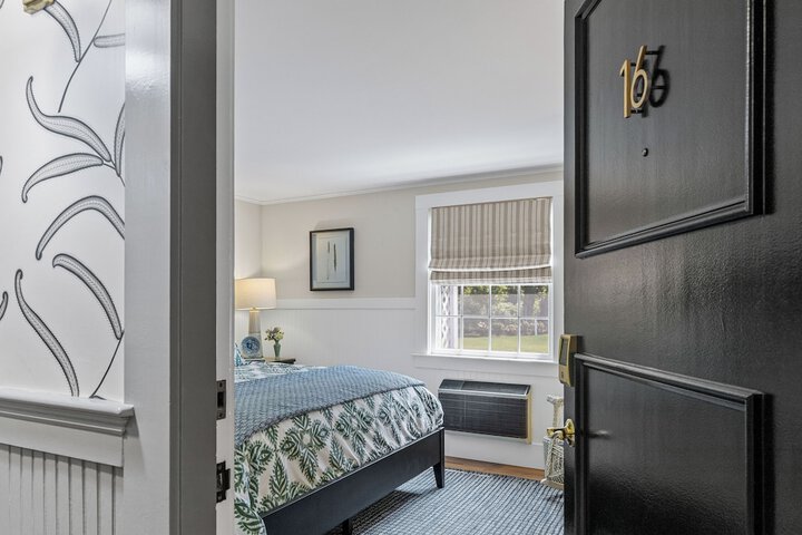 Room 14 of 84