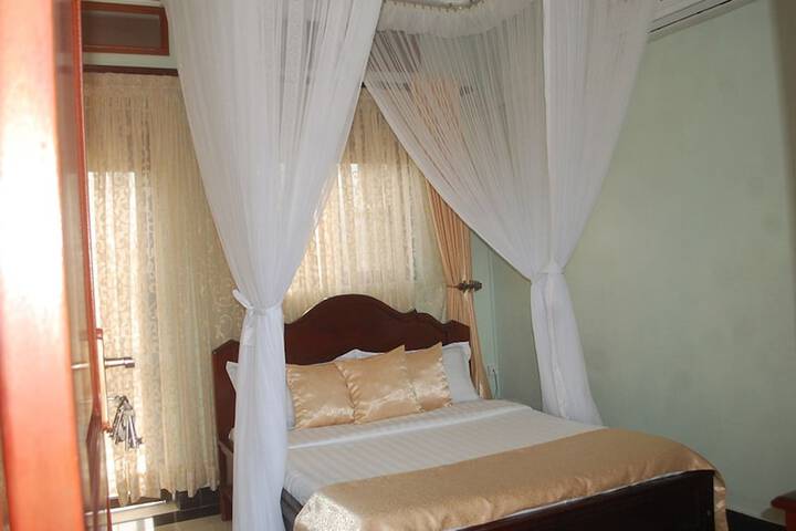 Room 14 of 31