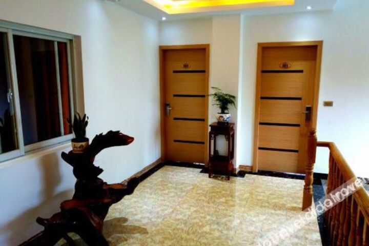 Hotel Interior 5 of 16