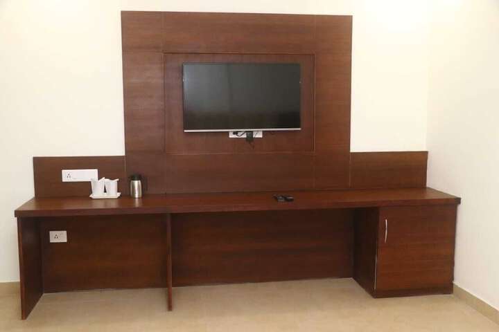 Room 21 of 21