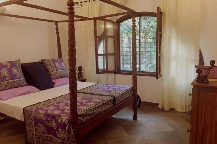 Room 2 of 29