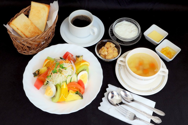 Breakfast/Coffee Service 63 of 77