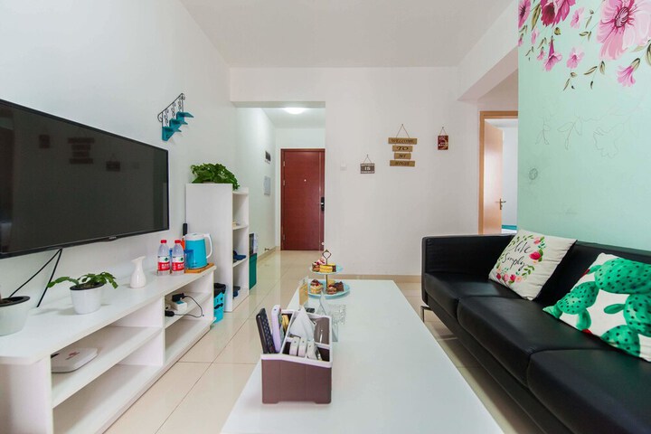 Room 16 of 100