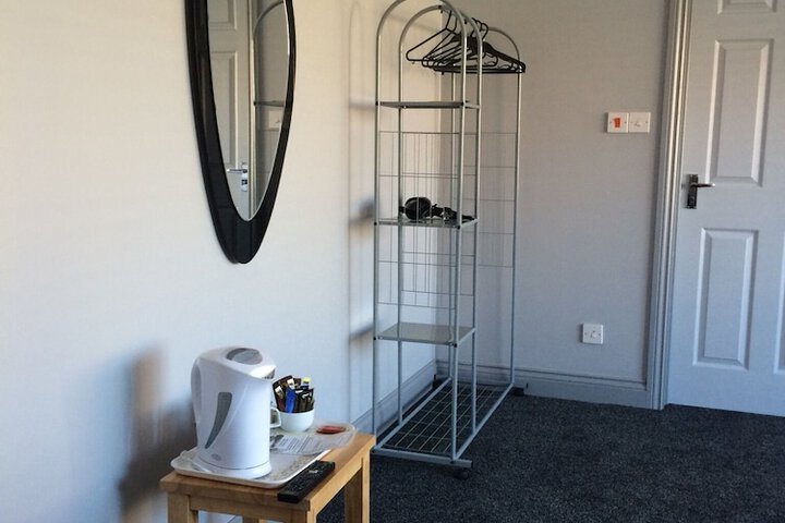 Room 4 of 22