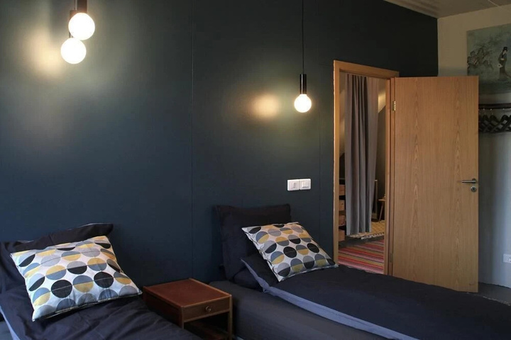 Room 3 of 16