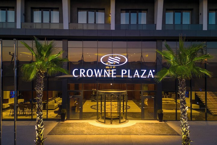 Exterior of Crowne Plaza Yalova by IHG