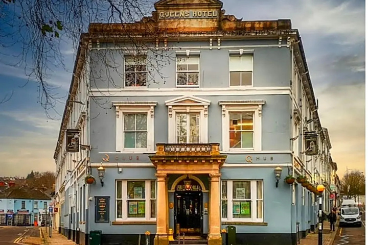 Image of OYO Queens Hotel Newport
