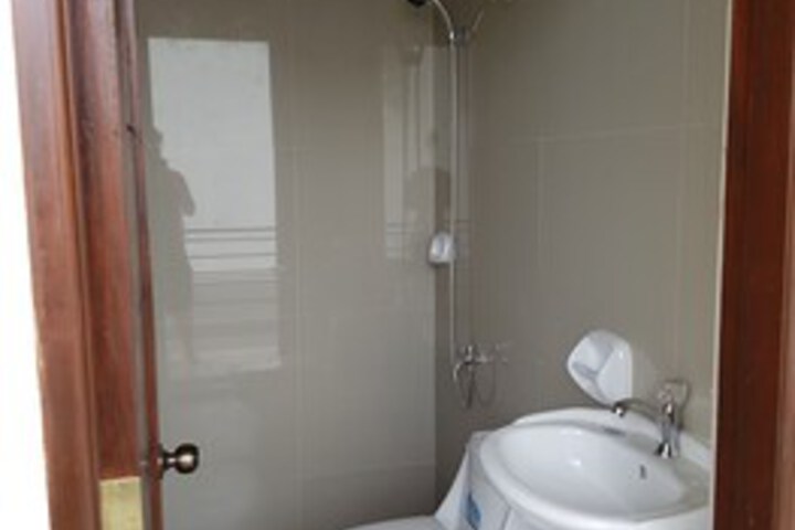 Room 2 of 20