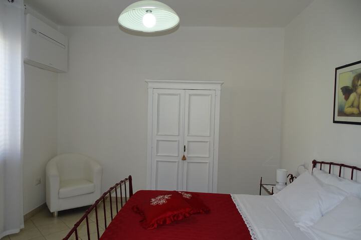Room 14 of 116