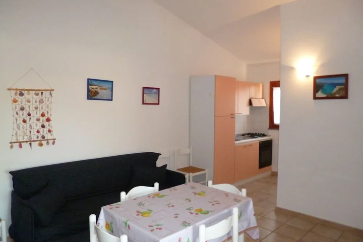 Room 2 of 11