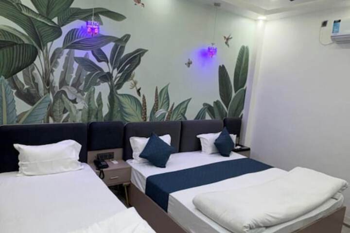 Room 14 of 29