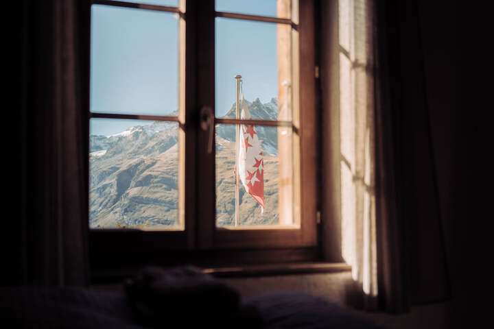 Room 11 of 28