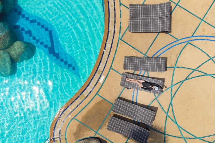 Pool 134 of 210