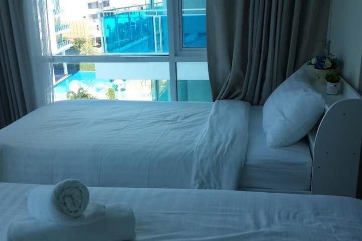 Room 9 of 53