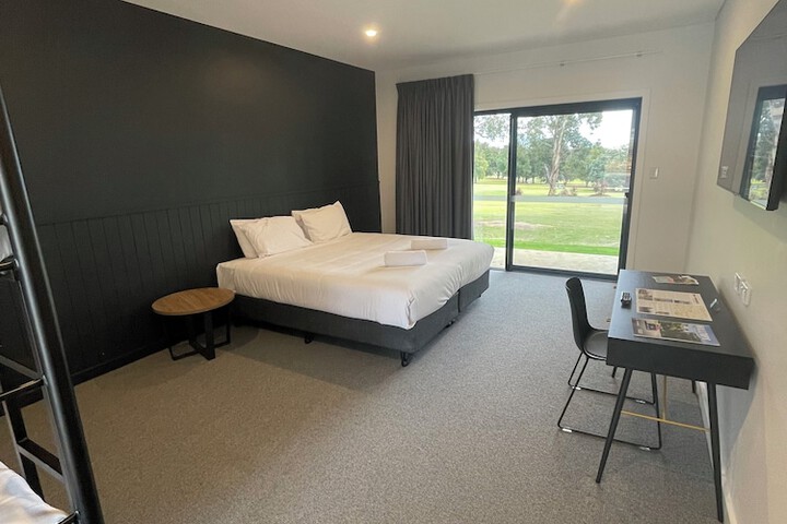 Room 10 of 36
