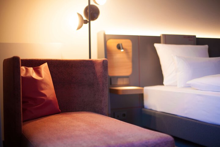 Room 10 of 40