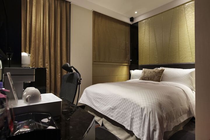 Room 16 of 58