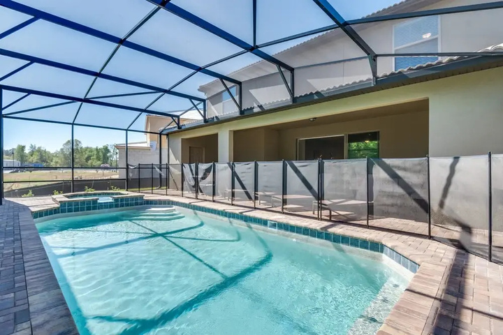 Pool 15 of 37