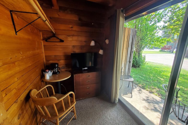 Room 16 of 47