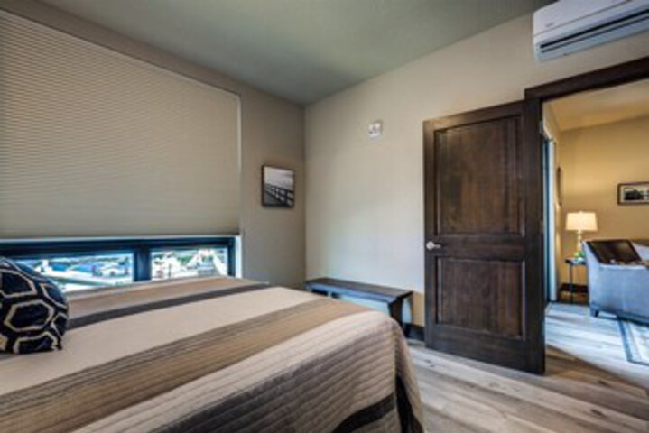 Room 19 of 19