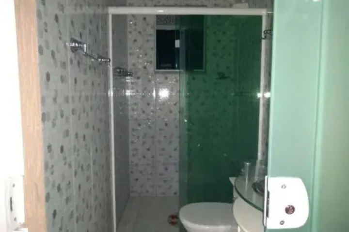 Room 9 of 20