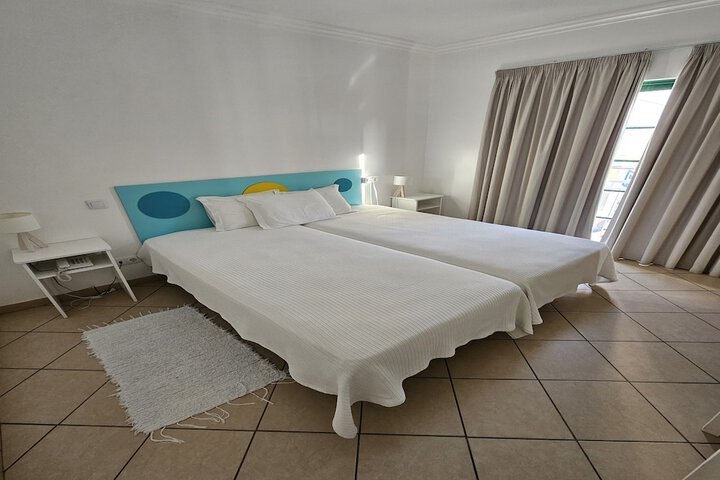 Room 6 of 31