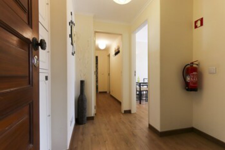 Ballroom/Hall 8 of 30