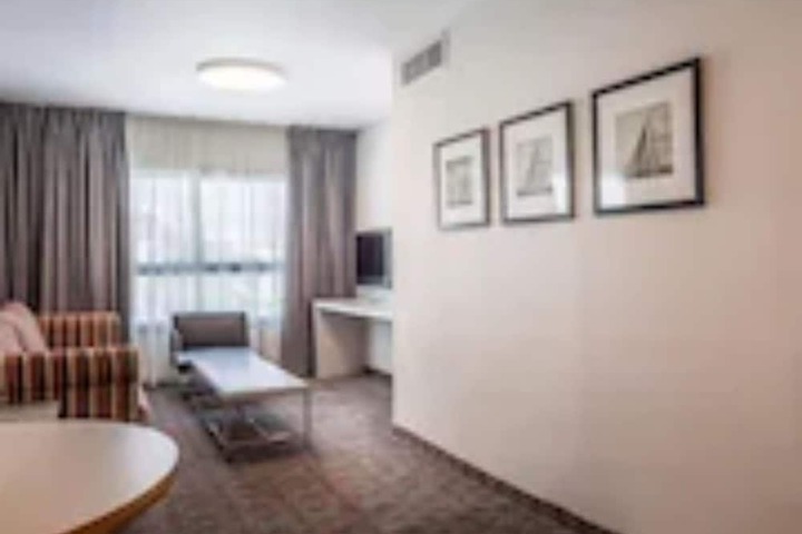 Room 14 of 43