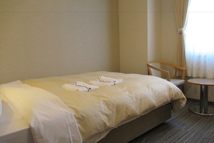 Room 14 of 64