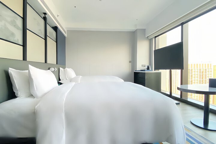 Room 21 of 43
