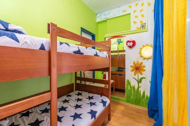 Room 4 of 22