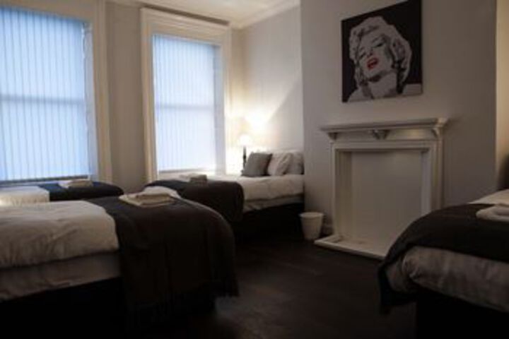 Room 10 of 23
