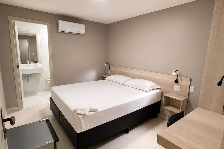 Room 21 of 41