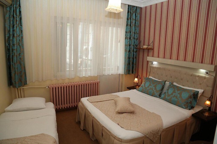 Room 15 of 19