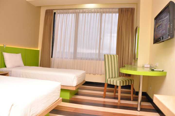 Room 8 of 49