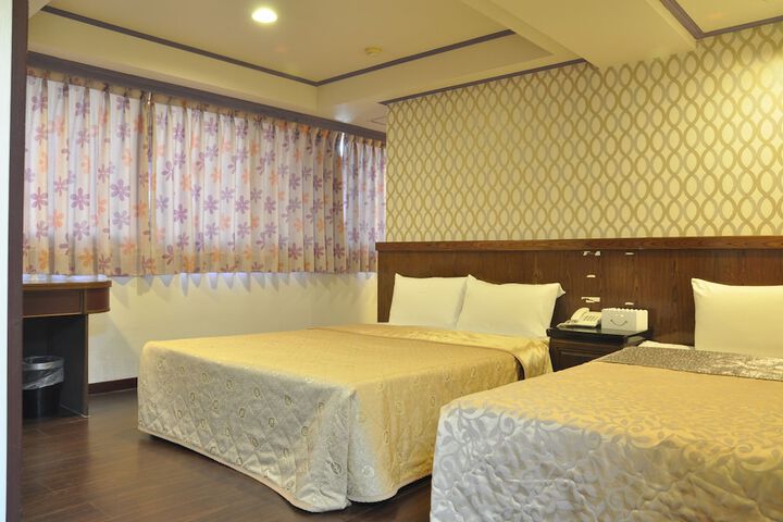 Room 12 of 35
