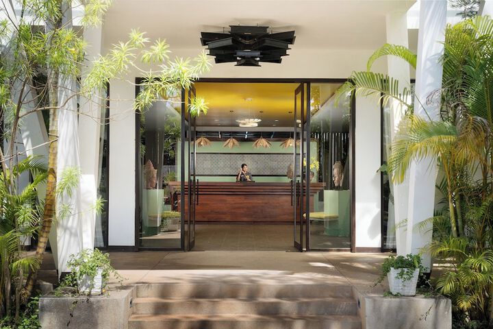 Hotel 2 of 116