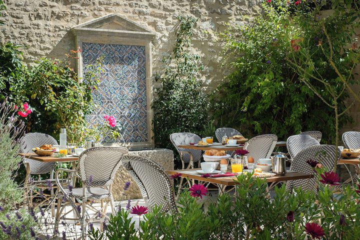 Dining 50 of 64