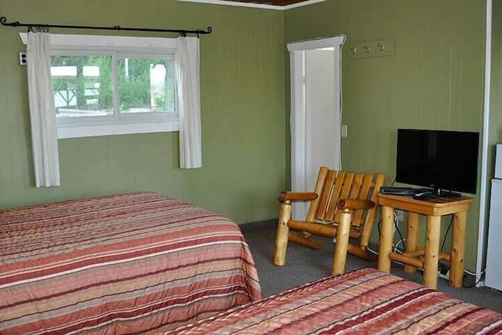 Room 11 of 37
