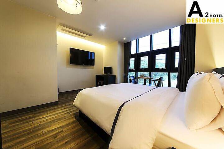 Room 14 of 43