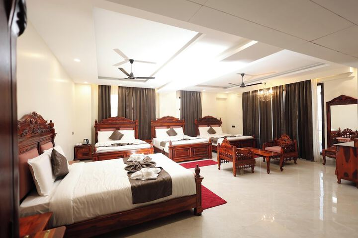 Room 49 of 136