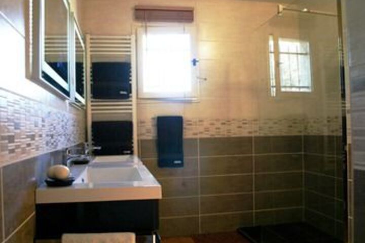 Room 4 of 22