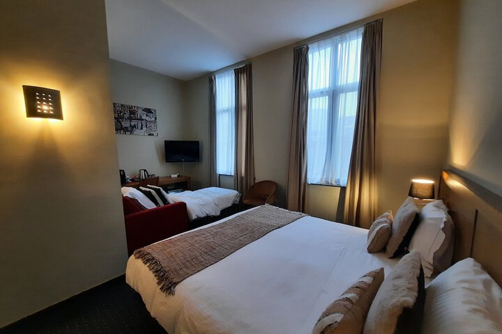 Room 33 of 63