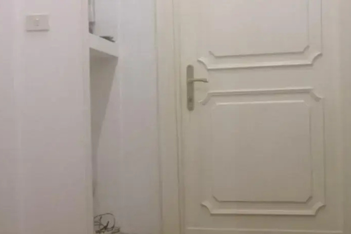 Room 7 of 8